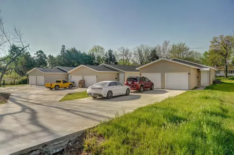 Exterior - 1610 W Ab W Scott St, Springfield, MO 65802 photo 6 of 14