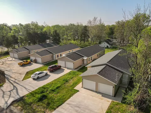 Exterior - 1610 W Ab W Scott St, Springfield, MO 65802 photo 4 of 14