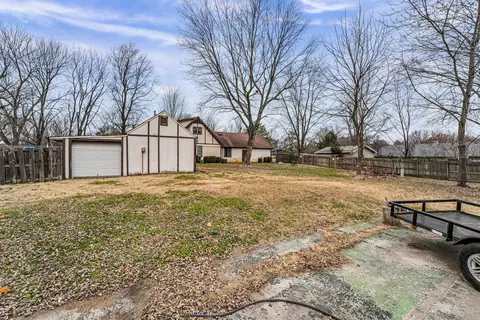Exterior - 1302 S 14th Ave, Ozark, MO 65721 photo 15 of 19