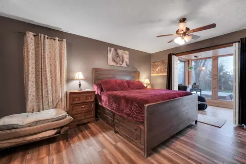 Bedroom - 1302 S 14th Ave, Ozark, MO 65721 photo 2 of 5