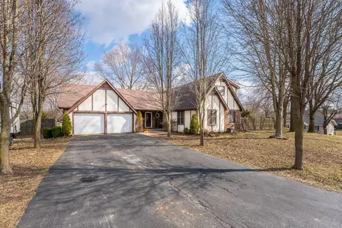 Exterior - 1302 S 14th Ave, Ozark, MO 65721 photo 2 of 19