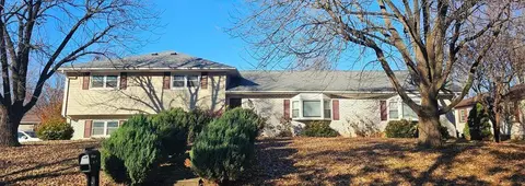 3701 Ridge Dr, Joplin, MO 64801