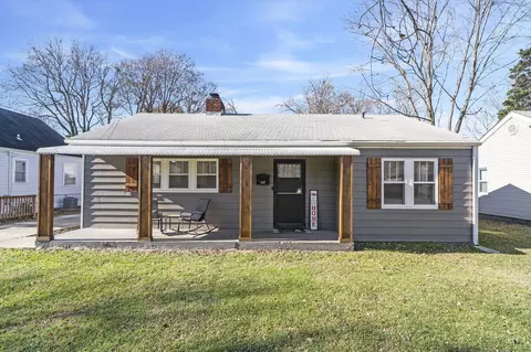 1847 S Roanoke Ave, Springfield, MO 65807