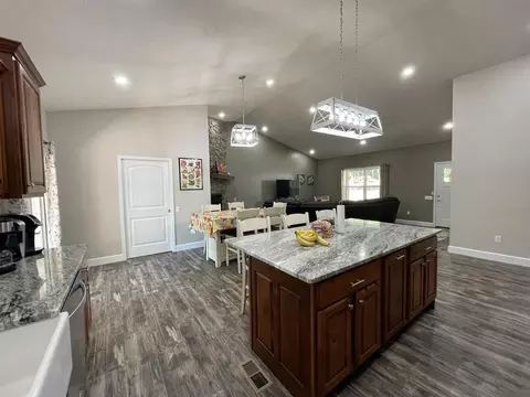300 Earl St # A, Thayer, MO 65791 photo 18