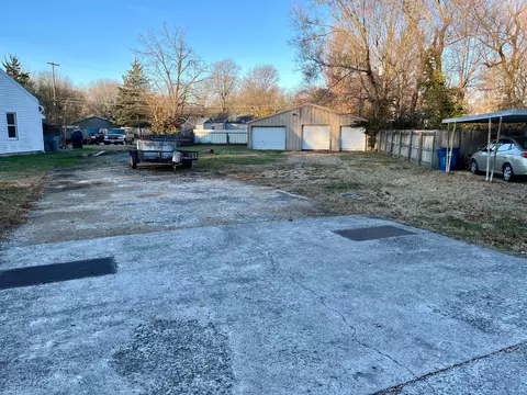 1153 S Florence Ave, Springfield, MO 65807 photo 2
