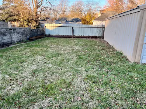 1153 S Florence Ave, Springfield, MO 65807 photo 4