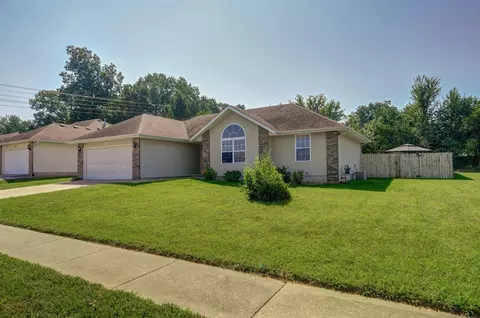 902 W Dustin Ln, Nixa, MO 65714 photo 3