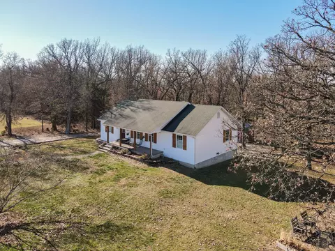 989 Sand Springs Rd, Marshfield, MO 65706 photo 2