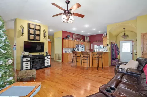 989 Sand Springs Rd, Marshfield, MO 65706 photo 9