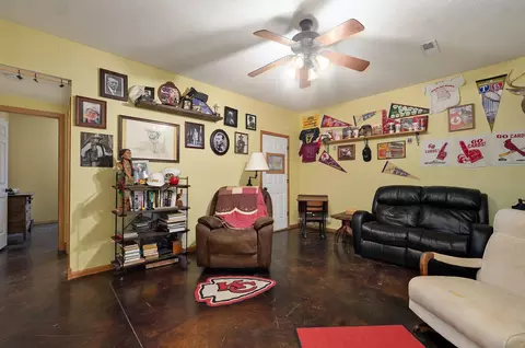 989 Sand Springs Rd, Marshfield, MO 65706 photo 27