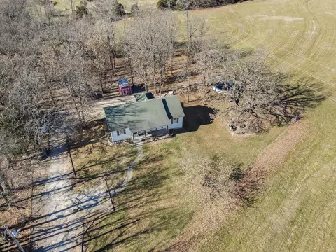 989 Sand Springs Rd, Marshfield, MO 65706 photo 4