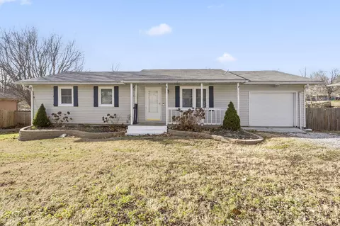 807 S 7th Ave, Ozark, MO 65721 photo 4
