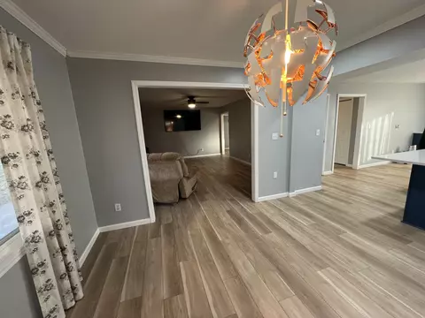 3679 W Watkins St, Springfield, MO 65802 photo 8