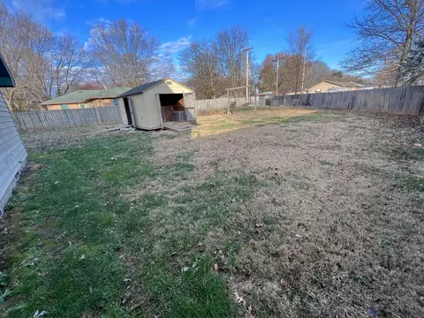 3679 W Watkins St, Springfield, MO 65802 photo 22