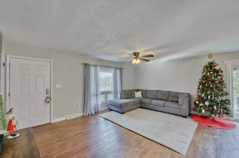 100 E Hartley St, Ozark, MO 65721 photo 4
