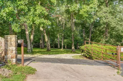 3800 E Meadowmere Pl, Springfield, MO 65809 photo 4