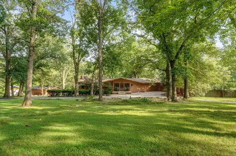 3800 E Meadowmere Pl, Springfield, MO 65809 photo 2
