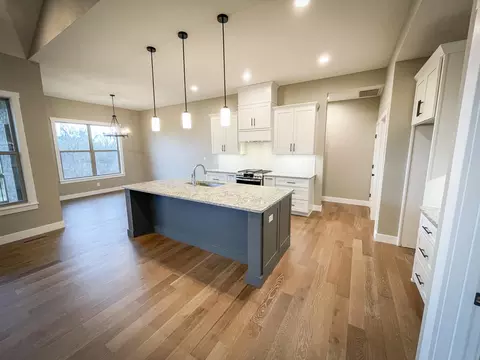 1672 W Silver Oak Dr, Springfield, MO 65810 photo 14
