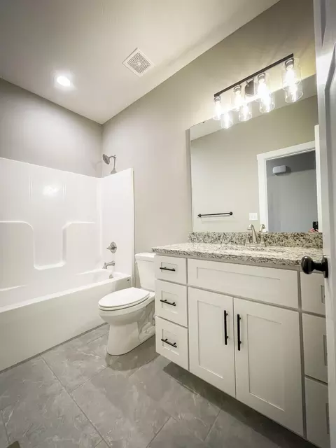 1672 W Silver Oak Dr, Springfield, MO 65810 photo 36