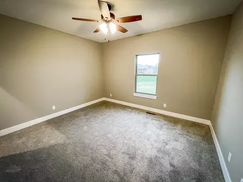 1672 W Silver Oak Dr, Springfield, MO 65810 photo 37