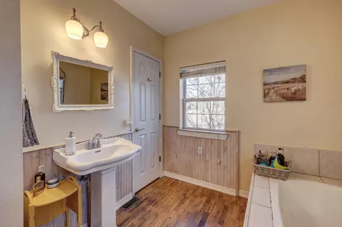 809 Shawnee Ave, Seneca, MO 64865 photo 25