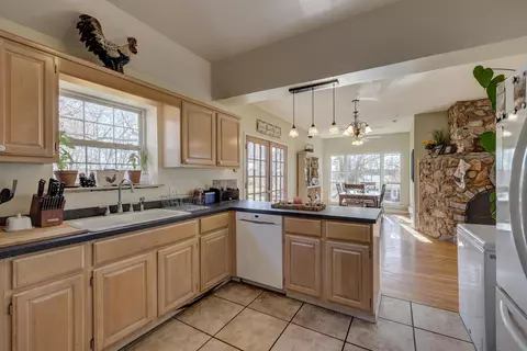 809 Shawnee Ave, Seneca, MO 64865 photo 21