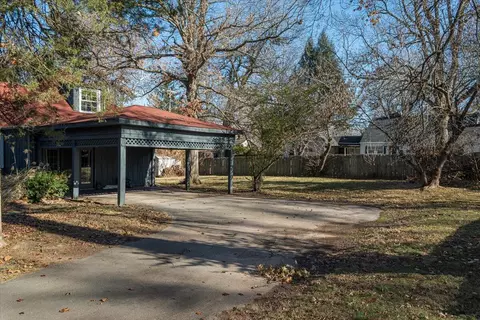 2204 S Glendale Ave, Springfield, MO 65804 photo 4