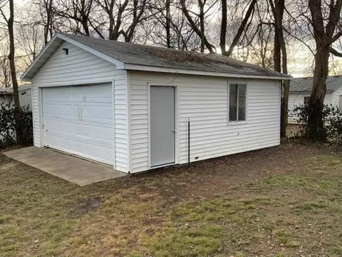 110 Eisenhower St, Monett, MO 65708 photo 11