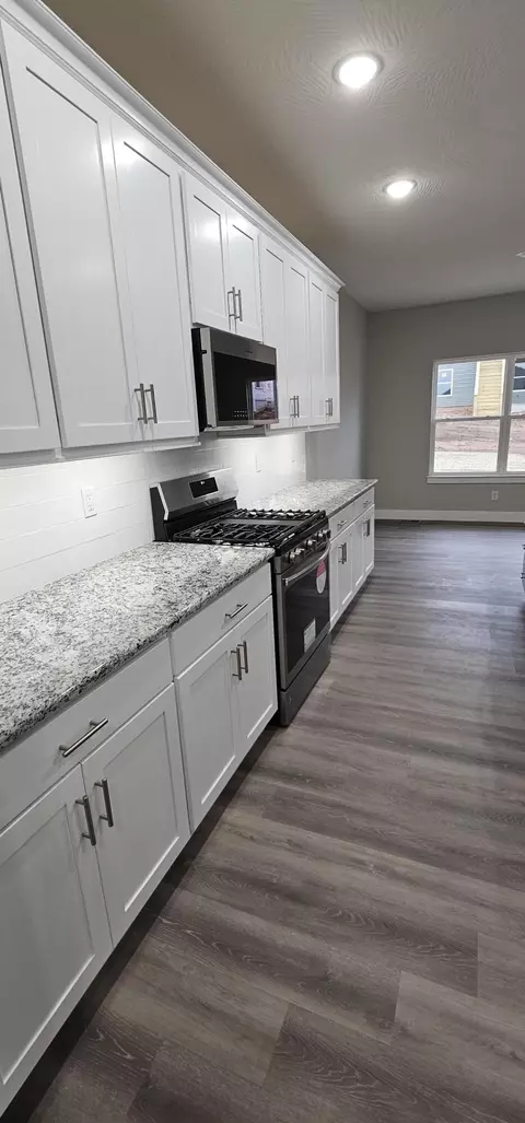 1108 S Strait Ave, Ozark, MO 65721 photo 2