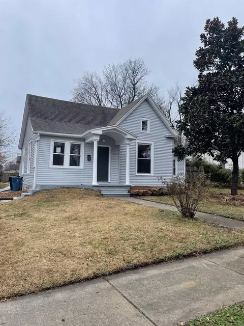 1020 W Locust St, Springfield, MO 65803 photo 2