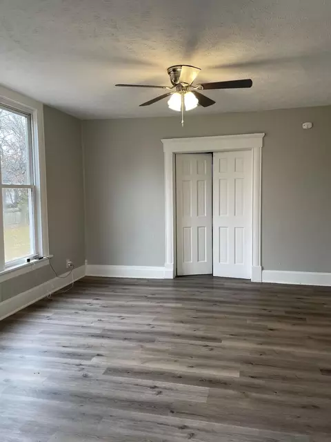 1020 W Locust St, Springfield, MO 65803 photo 8
