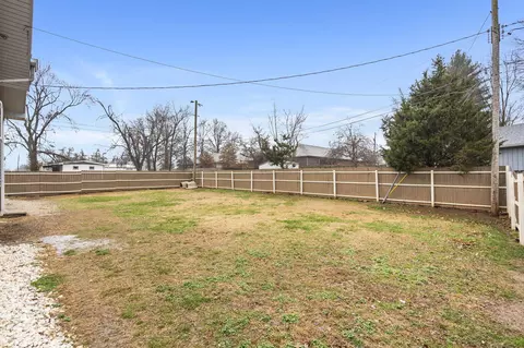 1314 E Carleton St, Springfield, MO 65804 photo 37
