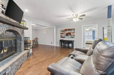1314 E Carleton St, Springfield, MO 65804 photo 6