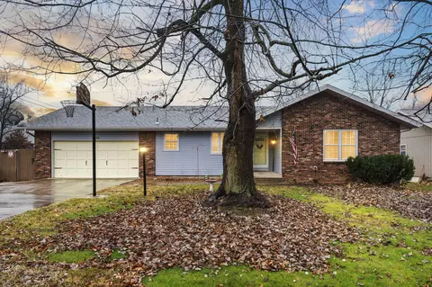 1314 E Carleton St, Springfield, MO 65804 photo 1