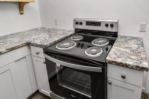 1422 N West Ave, Springfield, MO 65802 photo 9