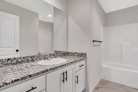 1427 Lyon Ave, Republic, MO 65738 photo 10