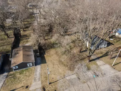 1721 N Hillcrest Ave, Springfield, MO 65802 photo 3