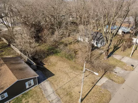 1721 N Hillcrest Ave, Springfield, MO 65802 photo 2