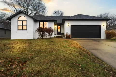 5532 S Jefferson Ave, Springfield, MO 65810 photo 1