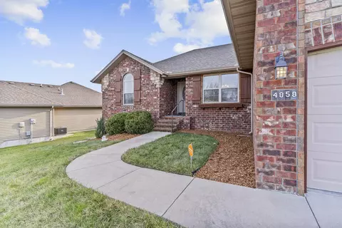 4858 W Silo Hills Dr, Springfield, MO 65802 photo 4