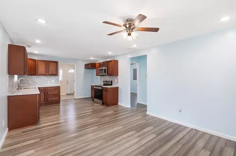 2261 N Prospect Ave, Springfield, MO 65803 photo 7