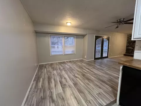 4437 S Meadowlark Dr, Springfield, MO 65810 photo 3