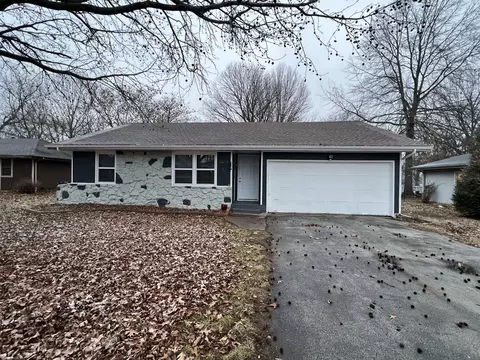 4437 S Meadowlark Dr, Springfield, MO 65810 photo 1