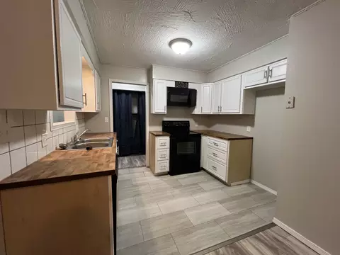 4437 S Meadowlark Dr, Springfield, MO 65810 photo 2