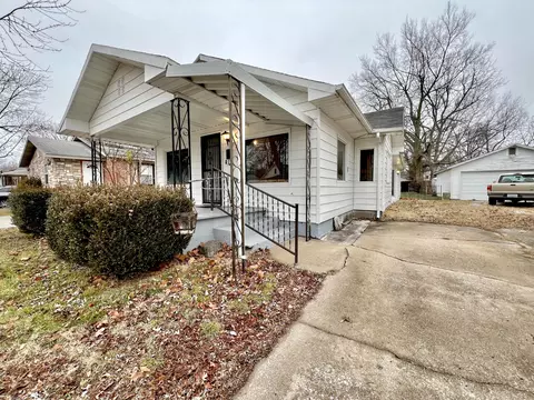 926 S Newton Ave, Springfield, MO 65806 photo 2
