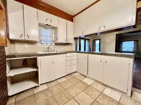 926 S Newton Ave, Springfield, MO 65806 photo 8