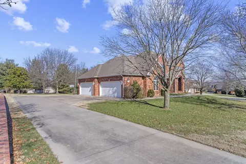 4243 E Turnberry Dr, Springfield, MO 65809 photo 6