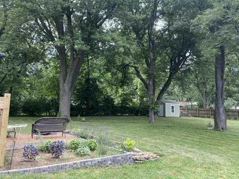 1212 E Portland St, Springfield, MO 65804 photo 9
