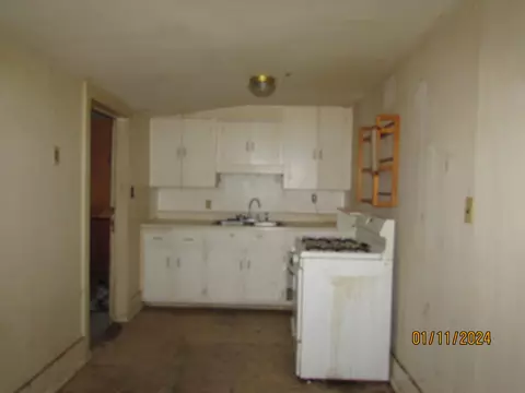 1324 W Catalpa St, Springfield, MO 65807 photo 5