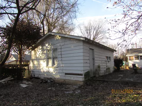 1324 W Catalpa St, Springfield, MO 65807 photo 17